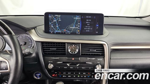 Lexus RX 2020 — photo 20