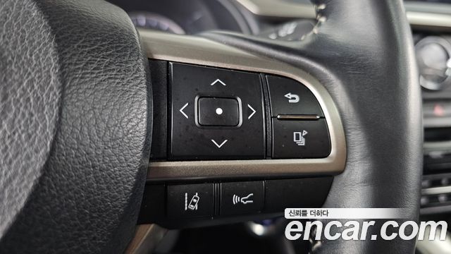 Lexus RX 2020 — photo 35