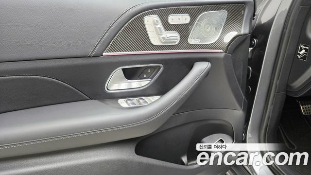 Mercedes-Benz GLE-Class 2025 — photo 15