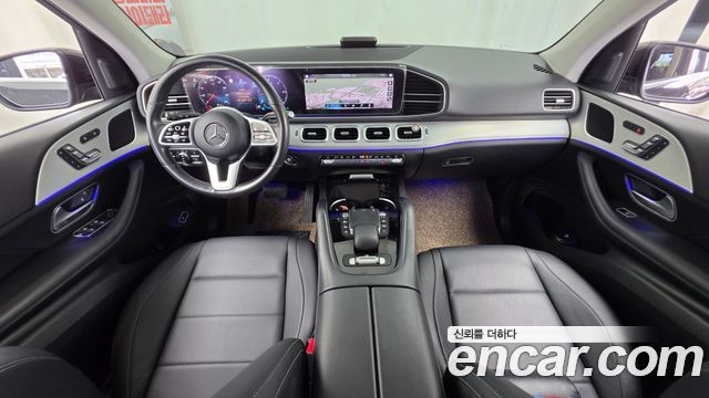Mercedes-Benz GLE-Class 2020 — photo 7