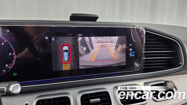 Mercedes-Benz GLE-Class 2020 — photo 15