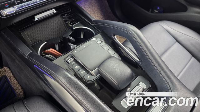 Mercedes-Benz GLE-Class 2020 — photo 17