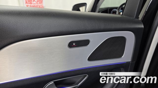 Mercedes-Benz GLE-Class 2020 — photo 19