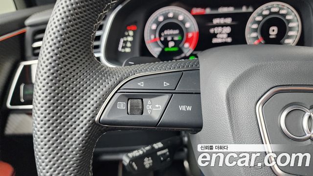 Audi SQ7 2025 — photo 23