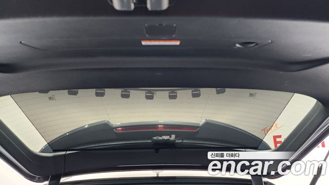 Audi SQ7 2025 — photo 41