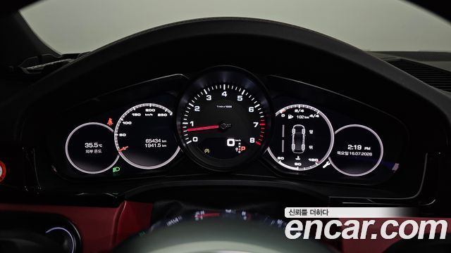 Porsche Cayenne 2019 — photo 11