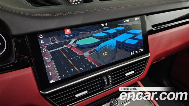 Porsche Cayenne 2019 — photo 20