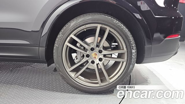 Porsche Cayenne 2019 — photo 7