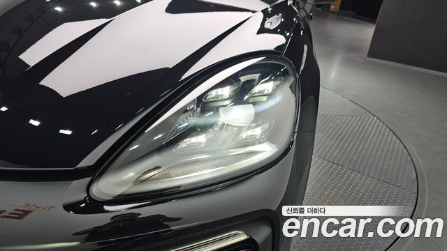 Porsche Cayenne 2019 — photo 8