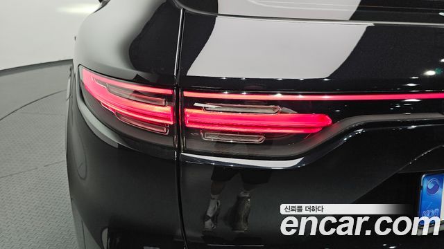 Porsche Cayenne 2019 — photo 9