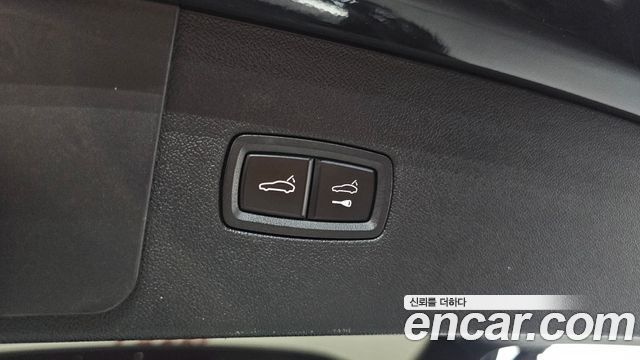 Porsche Cayenne 2019 — photo 35