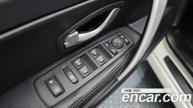 Renault Korea SM5  2013 — photo 19