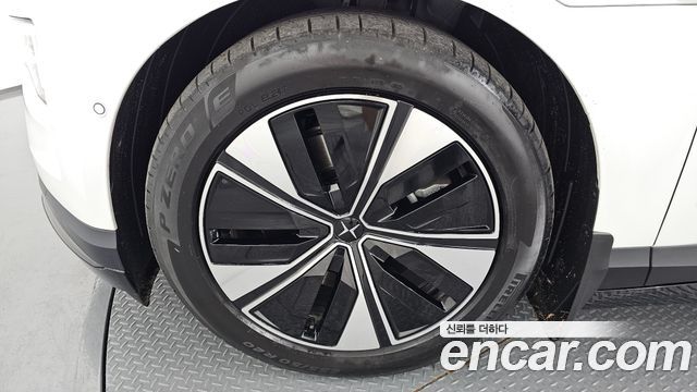 Polestar Polestar 4 2026 — photo 7