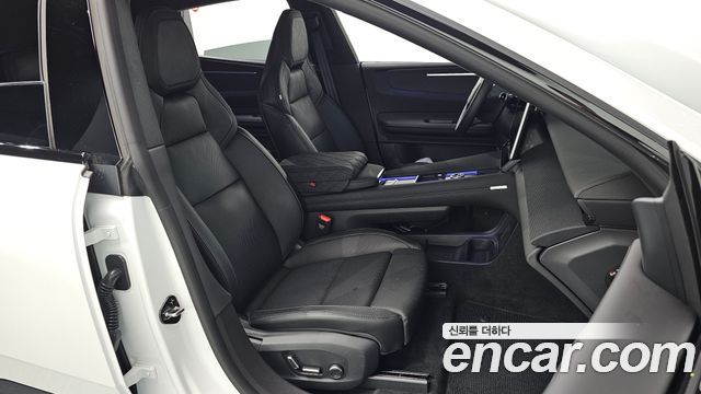 Polestar Polestar 4 2026 — photo 16