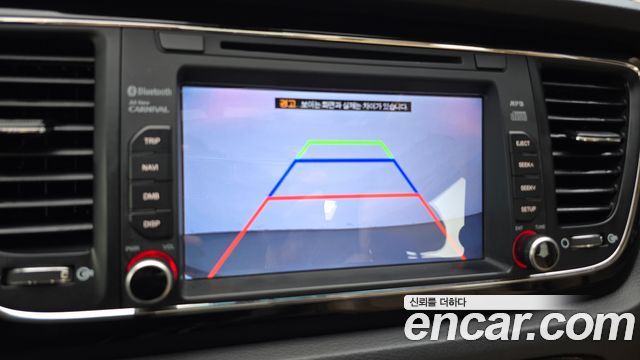 Kia Canival 2017 — photo 24