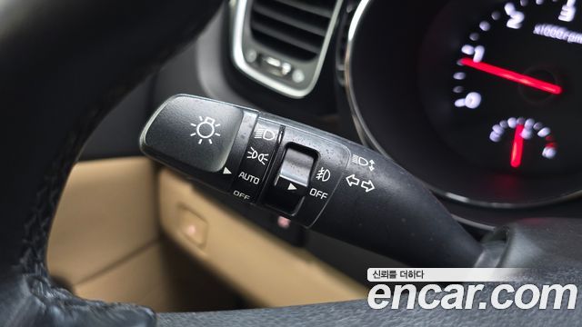 Kia Canival 2017 — photo 33