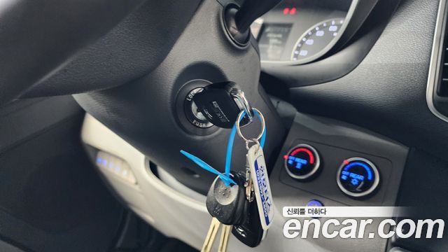 Hyundai Solati 2025 — photo 28