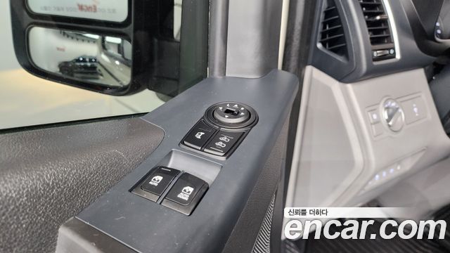 Hyundai Solati 2025 — photo 30