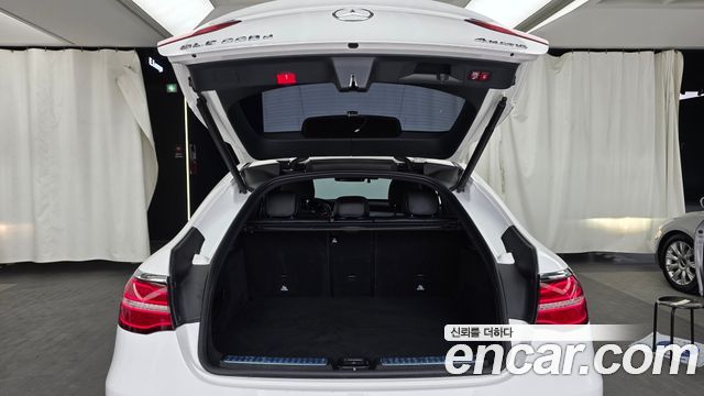 Mercedes-Benz GLC-Class 2017 — photo 20