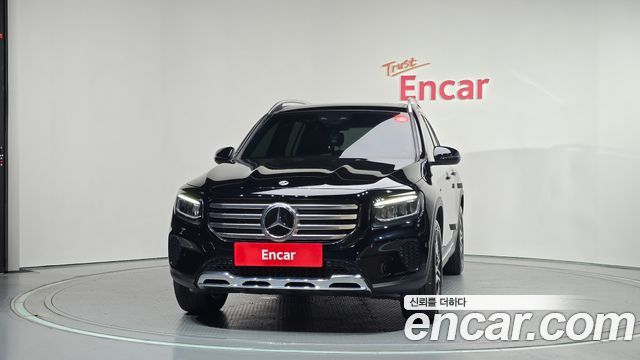 Mercedes-Benz GLB-Class 2024 — photo 3