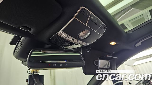 Mercedes-Benz S-Class 2016 — photo 17
