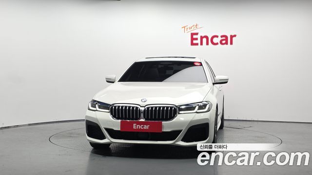 BMW 5-Series 2023 — photo 3
