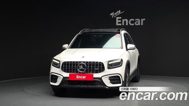 Mercedes-Benz GLB-Class 2024 — photo 3