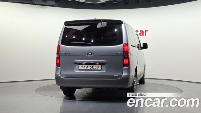Hyundai Starex 2017 — photo 4