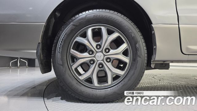 Hyundai Starex 2017 — photo 5