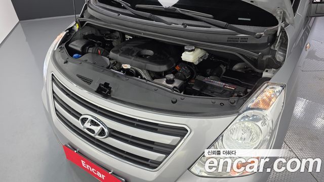 Hyundai Starex 2017 — photo 6