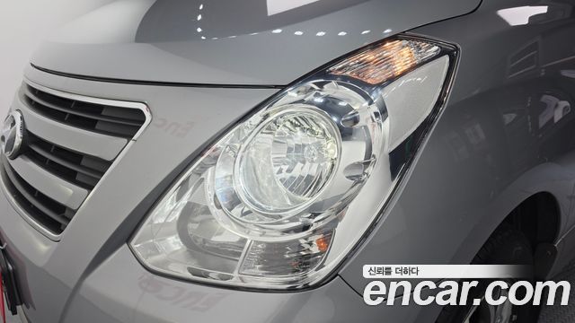 Hyundai Starex 2017 — photo 8