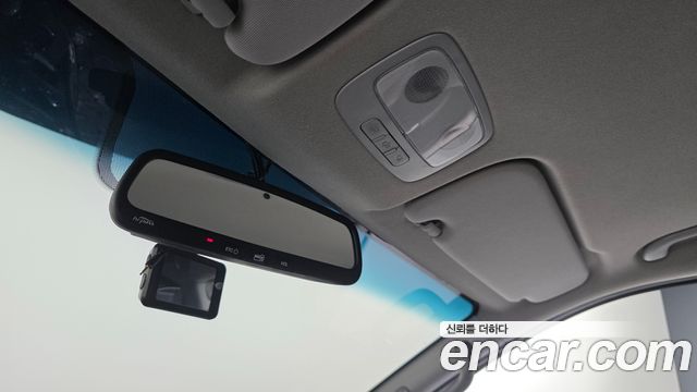 Hyundai Starex 2017 — photo 30