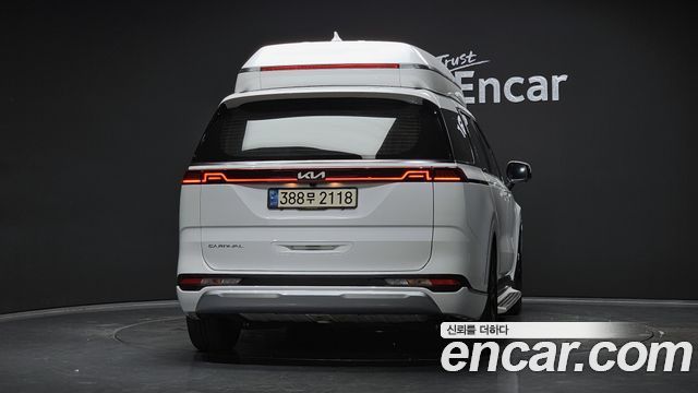 Kia Canival 2022 — photo 4