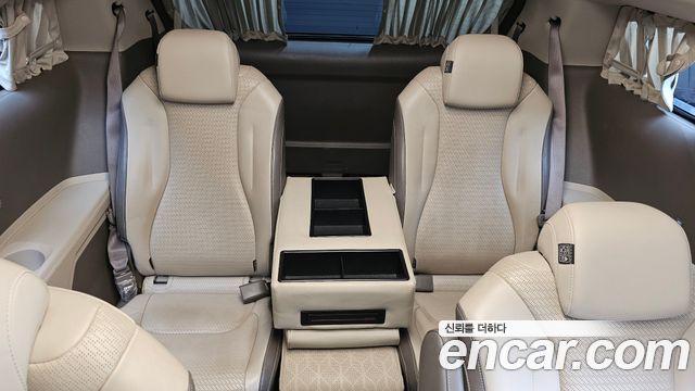 Kia Canival 2022 — photo 12