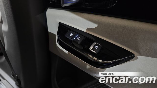 Kia Canival 2022 — photo 19