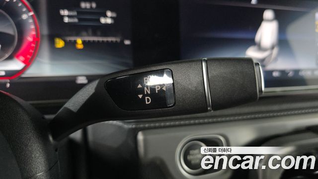 Mercedes-Benz G-Class 2021 — photo 12