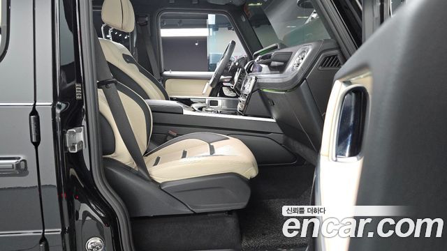 Mercedes-Benz G-Class 2021 — photo 17