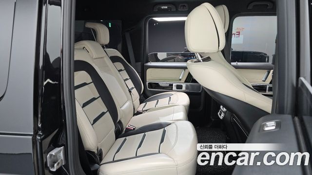 Mercedes-Benz G-Class 2021 — photo 16