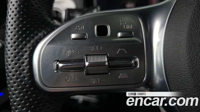 Mercedes-Benz G-Class 2021 — photo 29