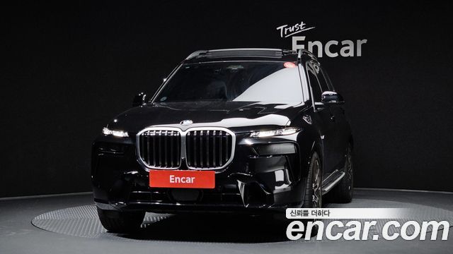 BMW X7 2025 — photo 3