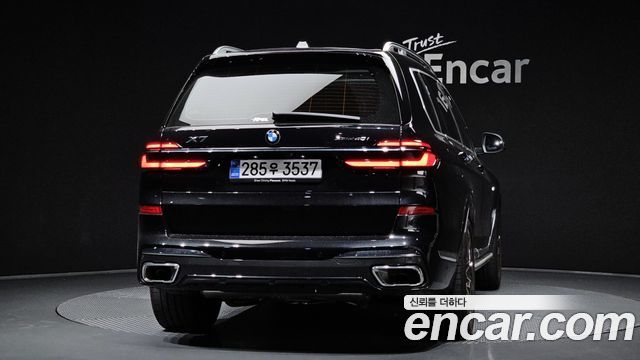 BMW X7 2025 — photo 4