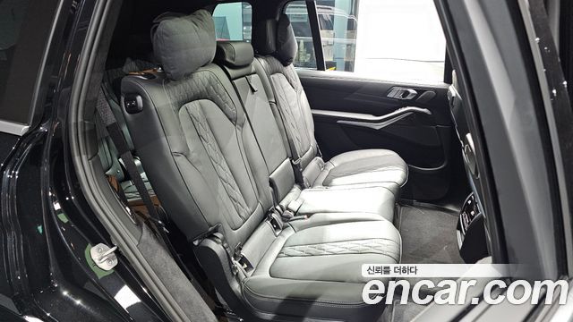 BMW X7 2025 — photo 17