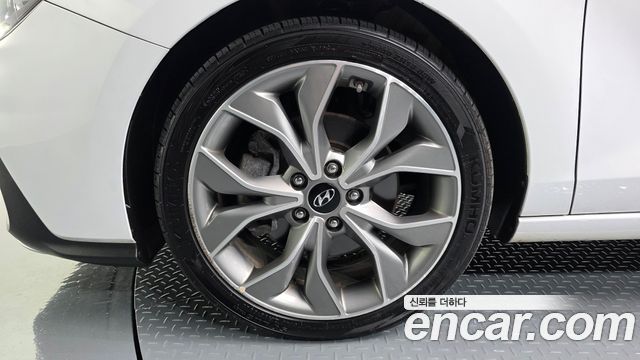 Hyundai i30 2020 — photo 5
