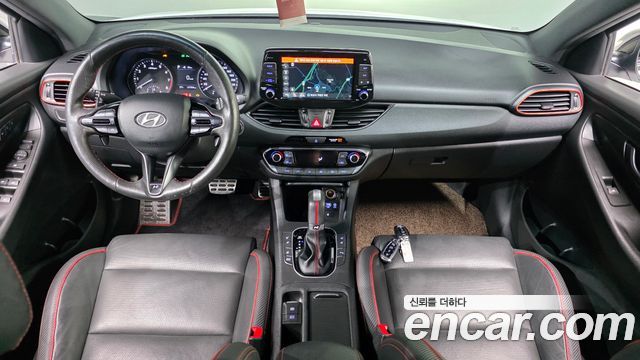 Hyundai i30 2020 — photo 10