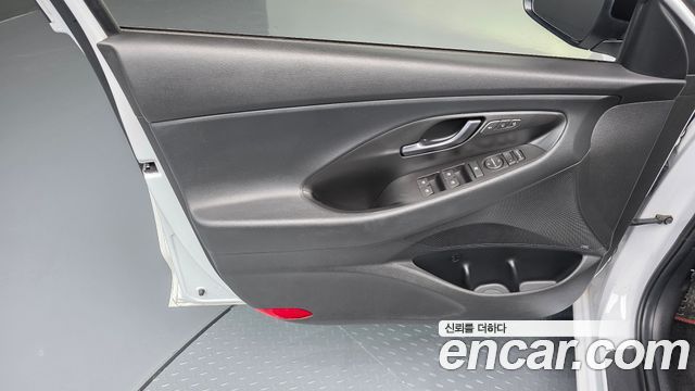 Hyundai i30 2020 — photo 14