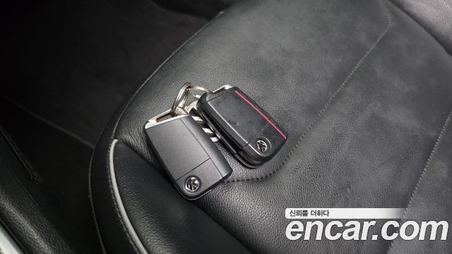 Volkswagen Tiguan 2020 — photo 35