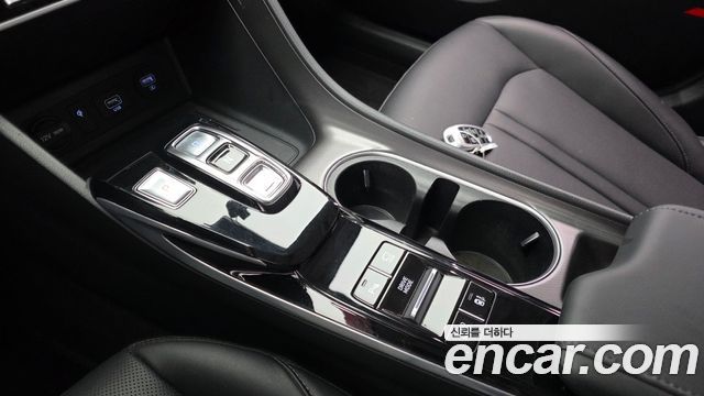 Hyundai Sonata 2023 — photo 12