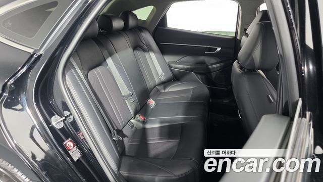 Hyundai Sonata 2023 — photo 17
