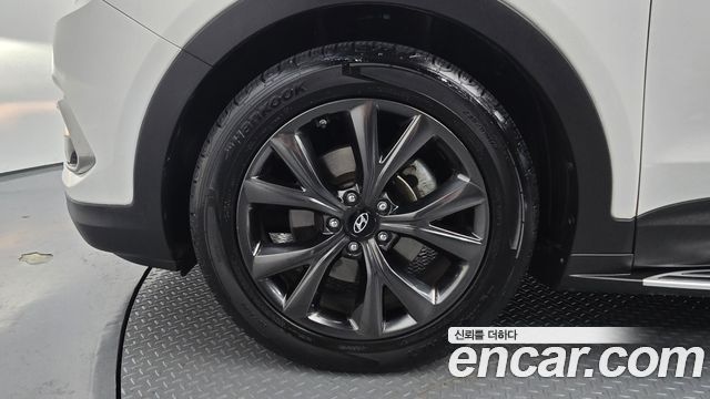 Hyundai Santafe 2017 — photo 5