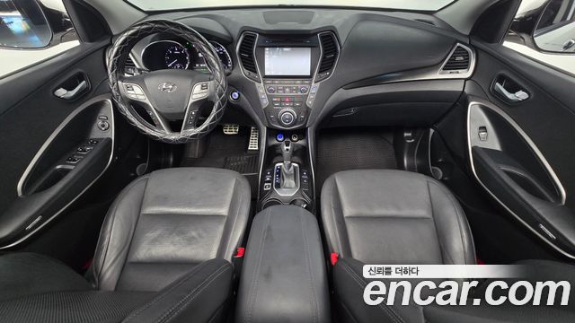Hyundai Santafe 2017 — photo 10